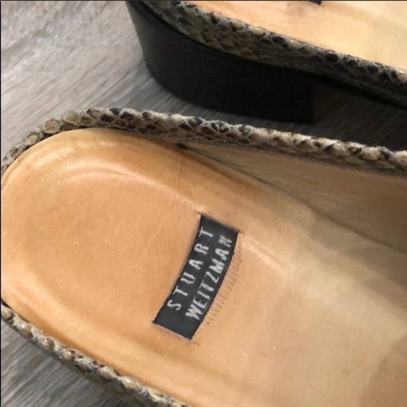 Stuart Weitzman Snake Print Mule 8.5 - Picture 2 of 7